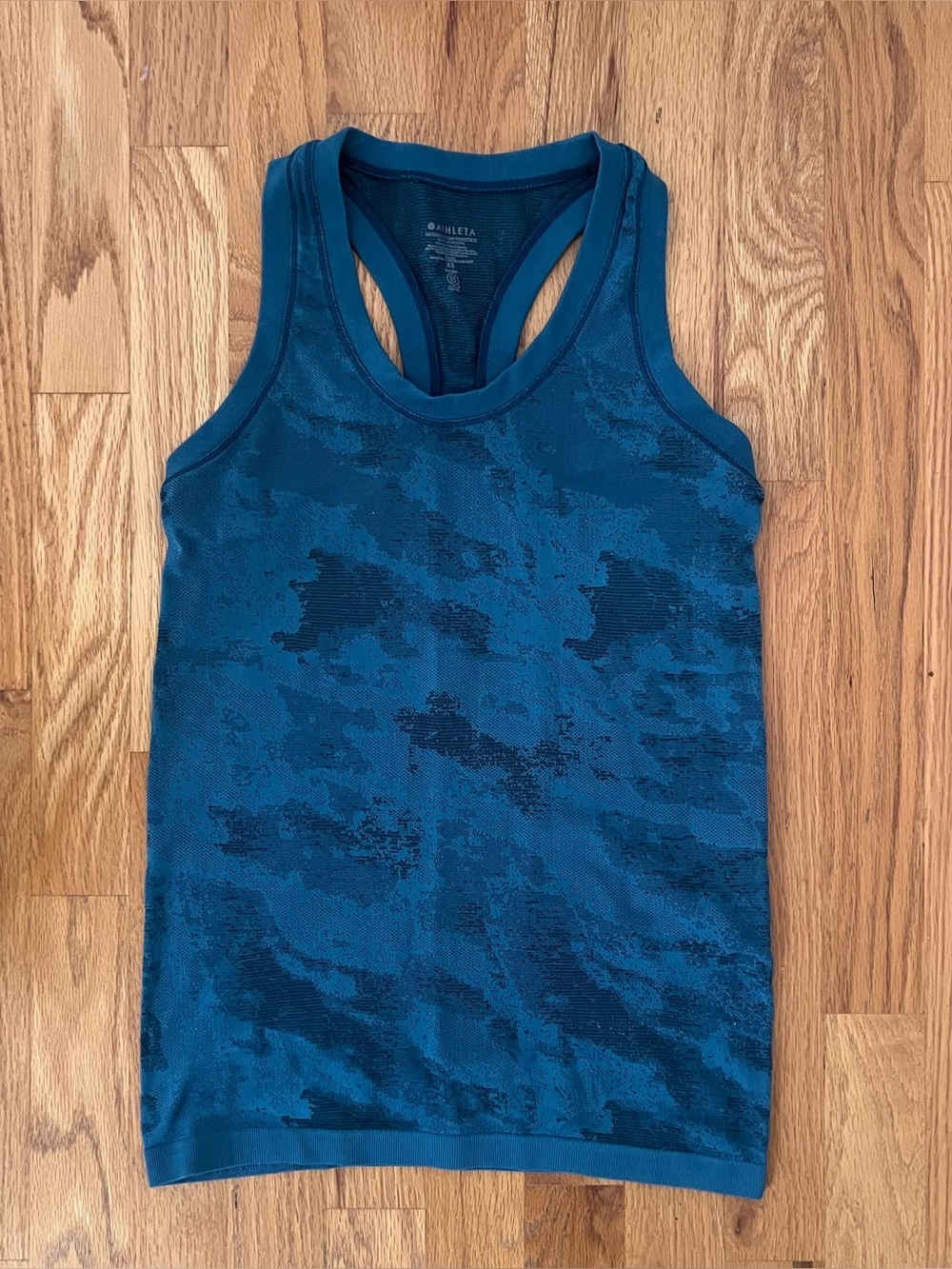 Athleta Blue Teal Camo Seamless Racerback Workout Tank Top XS